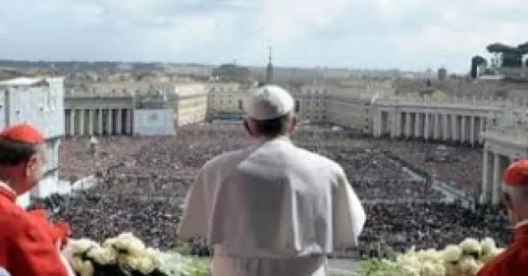 Papa Francisc a folosit sfanta sarbatoare a Pastelui pentru a transmite un apel la pace, in lumea intreaga