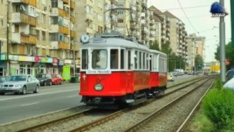 Parada tramvaielor de epoca, cu ocazia sarbatorii Sfantului Dimitrie cel Nou, ocrotitorul Bucurestiului