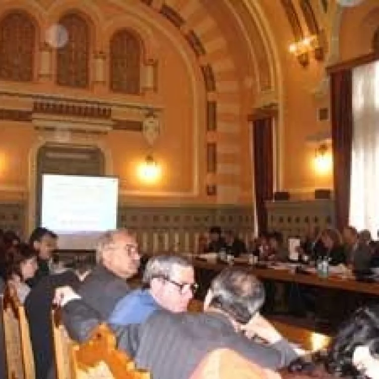 Paradox oltenesc. Inundatiile grabesc dezvoltarea regionala