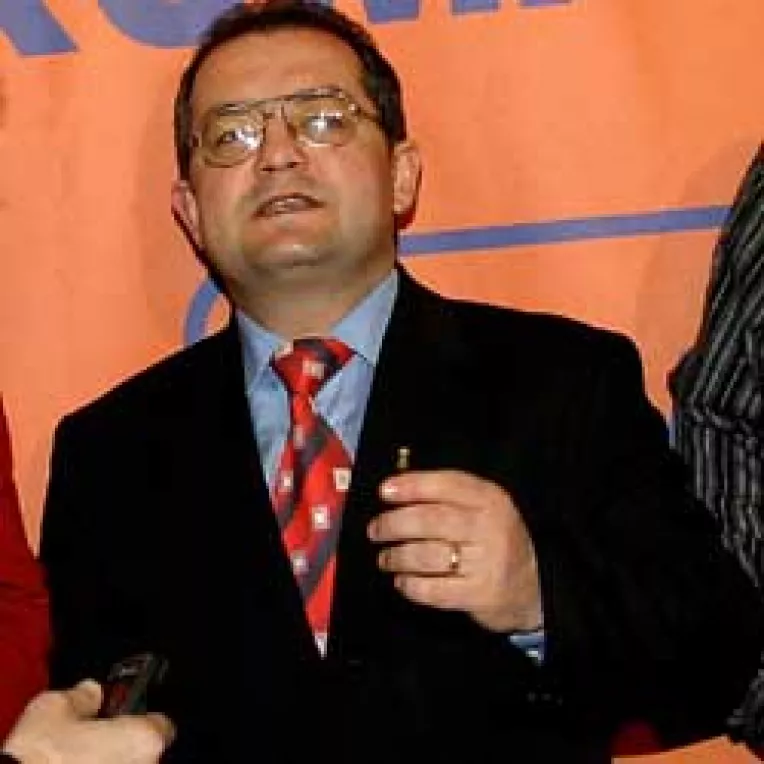 Parlamentari, nu treceti granitele in zilele votului final!