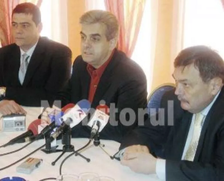 "Parlamentarul din Parlament si ciinele din macelarie nu pleaca"