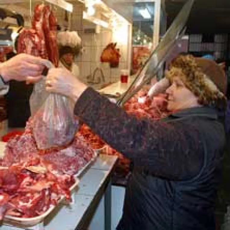 Patronatul Carnii de Porc spune ca se ieftineste carnea!