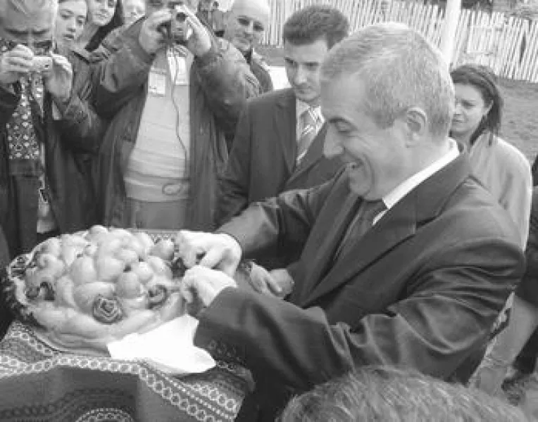 Pazea! Se intorc arogantii