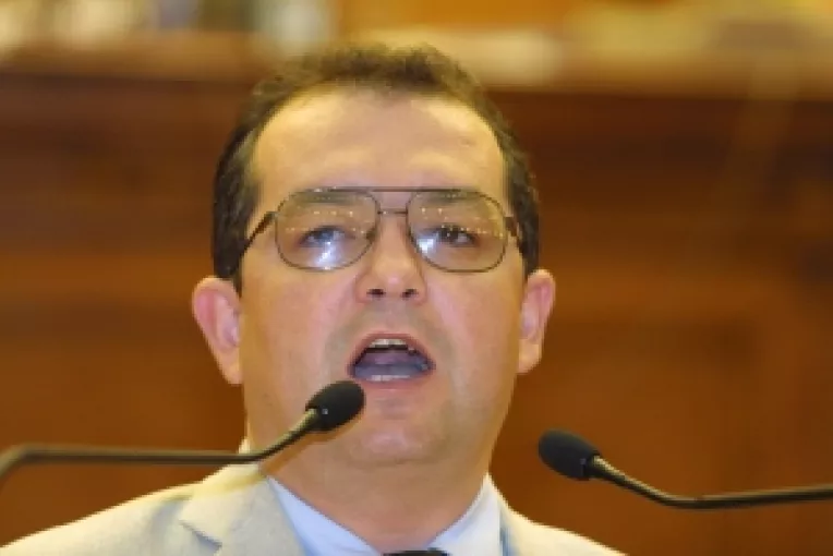 PD-L amana motiunea de cenzura pentru urmatoarea sesiune