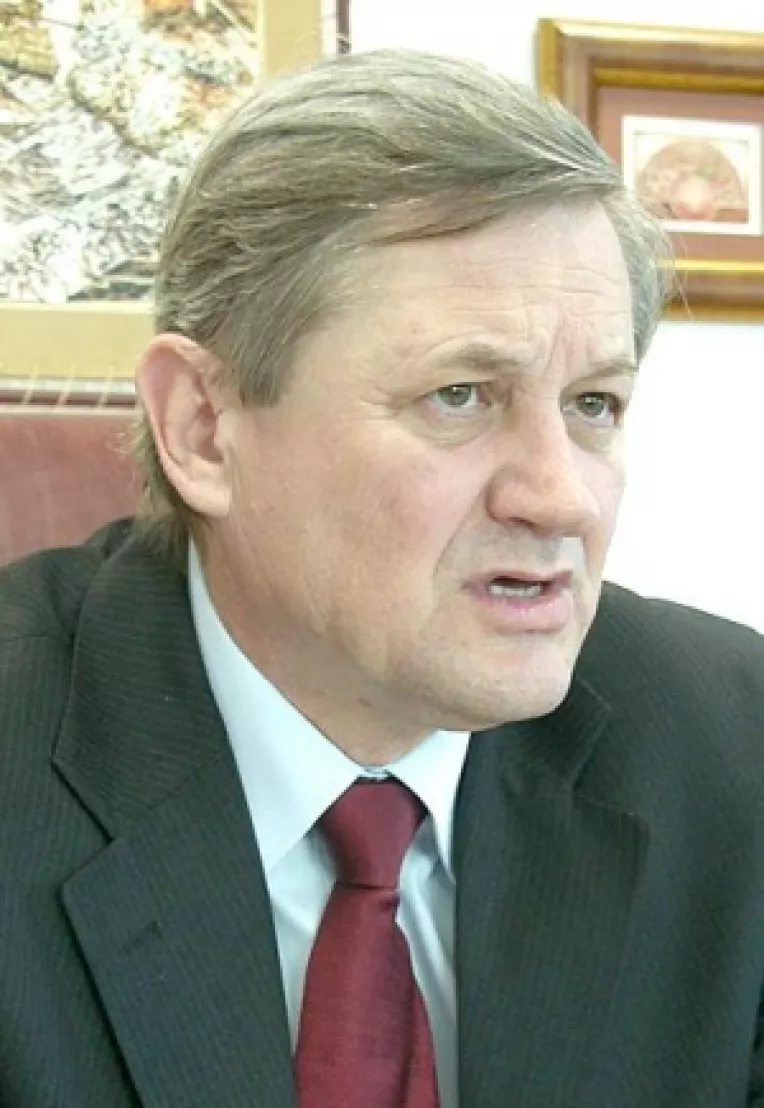 PD-L are variante pentru un post de director din cadrul ANR