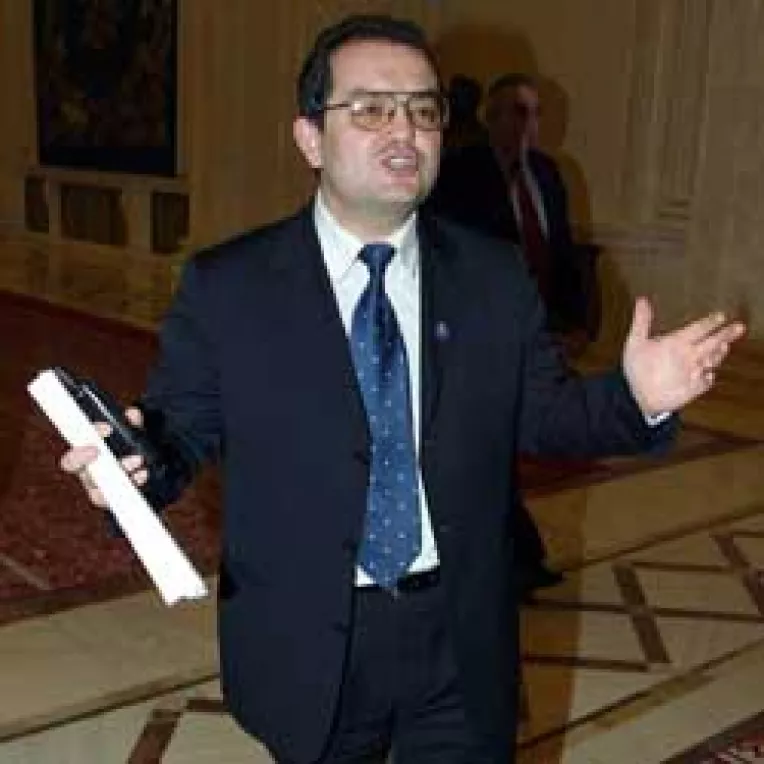 PD se pune de-a curmezisul la Statutul minoritatilor