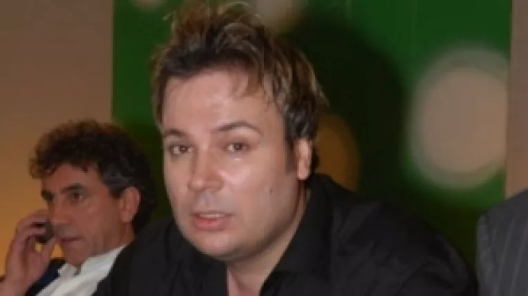 PDL,Forta Civica si PNTCD sunt obligate de instanta sa-i plateasca 15.000 de euro lui Dan Helciug pentru imnul ARD folosit in campania electorala