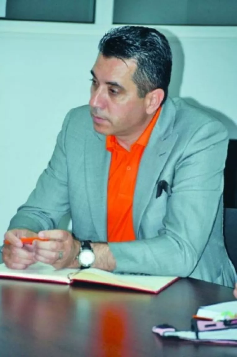 Pentru ca PD-L tine cu dintii de Mediu si Constructii, Chiru si Zevri participa la examene desi nu sunt agreati de PSD