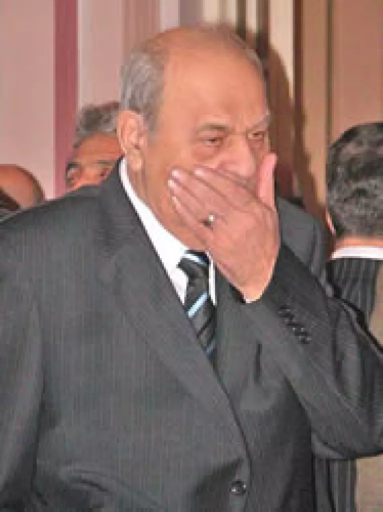 Pentru Moldoveanu, banii publici sunt niste resturi menajere