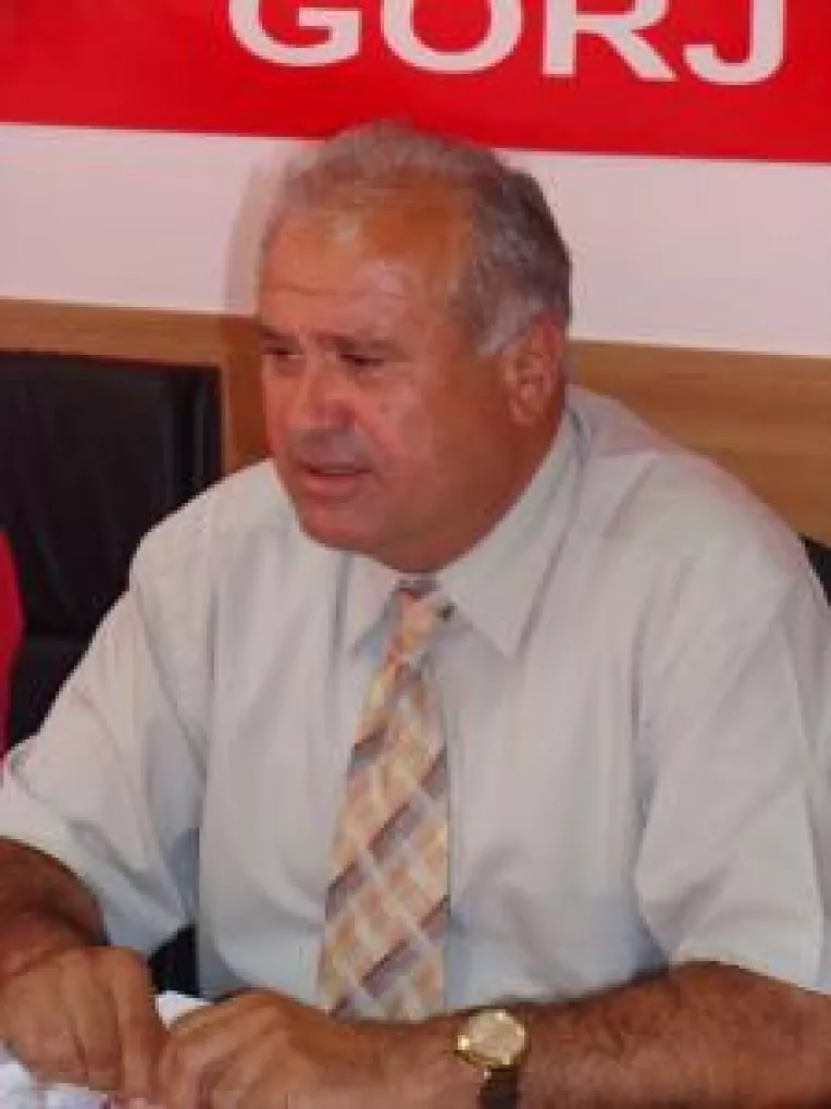 Pesedistii si liberalii  au batut palma