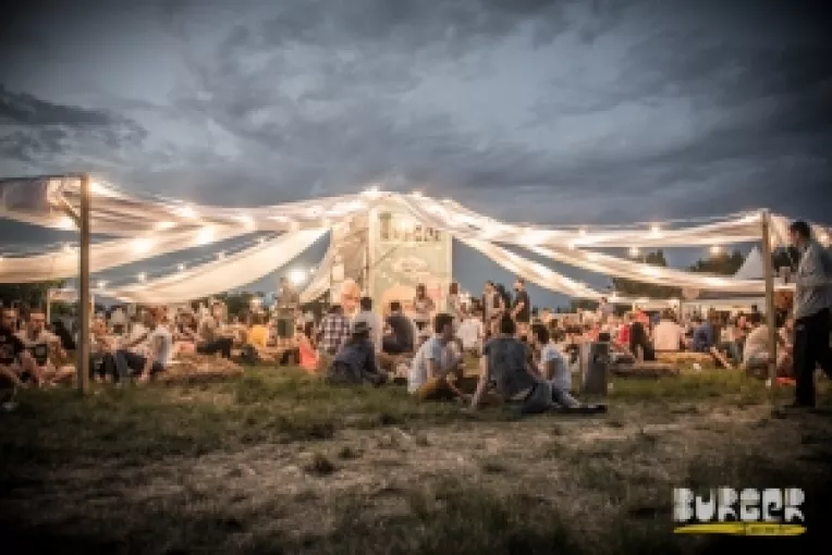 Peste 10.000 de participanti, la prima editie BURGERFEST
