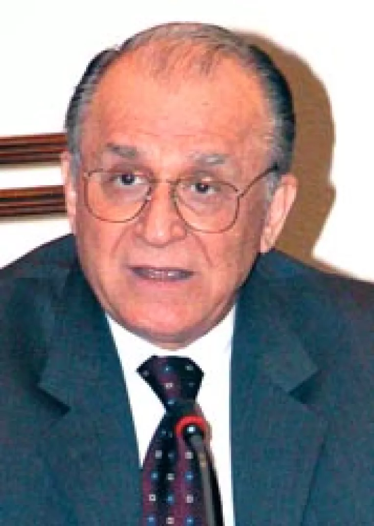 Piata Universitatii reinvie: „Iliescu judecat pentru sangele varsat!”