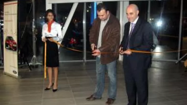 Plusauto, in Slatina cu un complex Ford