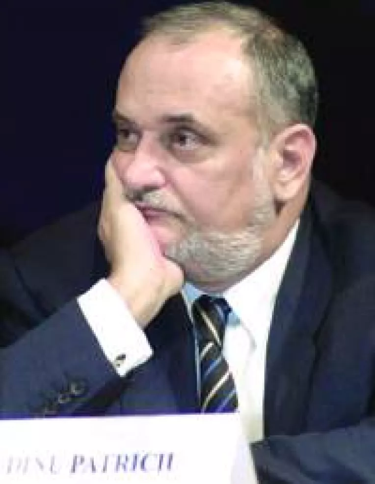 Previziuni sumbre: Litrul de benzina va costa 5 lei