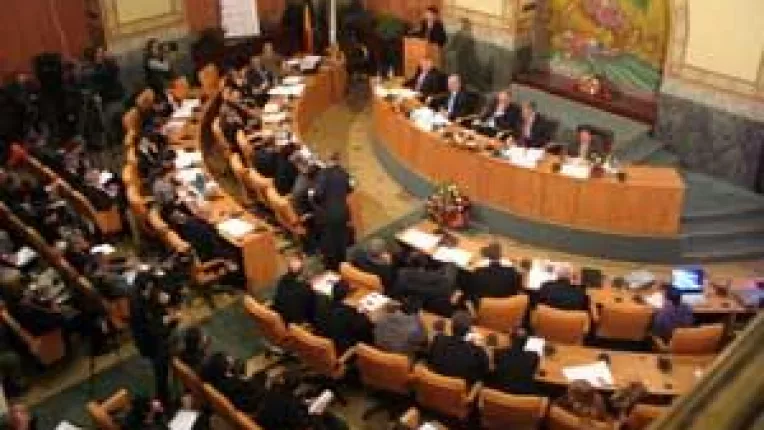 Primarii de municipii din tara s-au intalnit la Craiova. Administratia locala, intre nevoi si responsabilitati