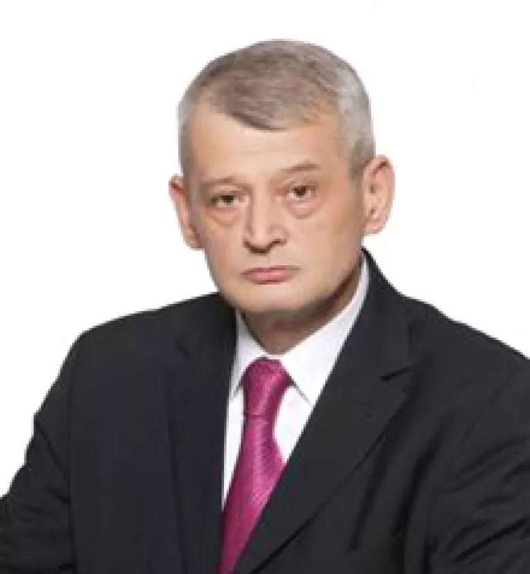 Primarul General Sorin Oprescu implineste azi 63 de ani! La multi ani creatorului noii mentalitati a Bucurestiului european!