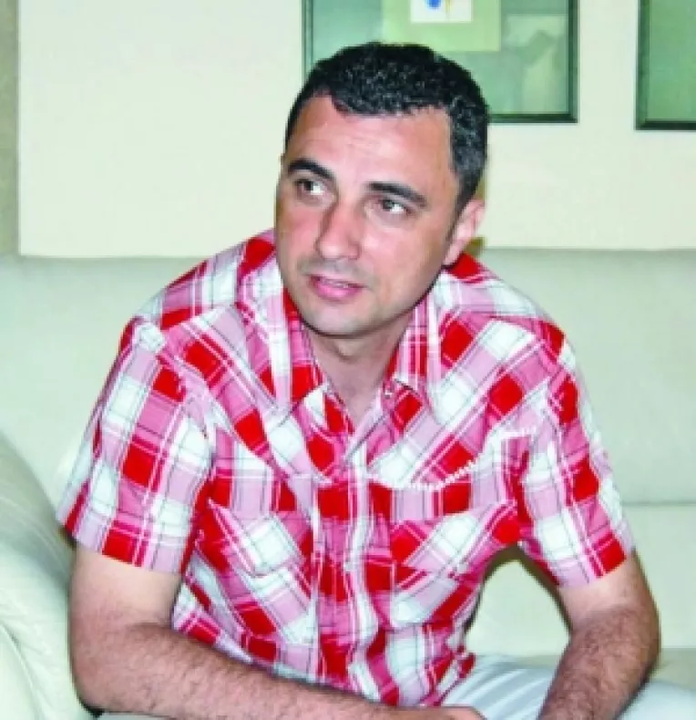 Proces amanat
Secretarul Primariei Mangalia, "parat" la Prefectura