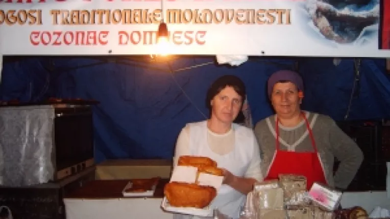 Produse traditionale din zona Moldovei, Botosani, la targul de la MTR