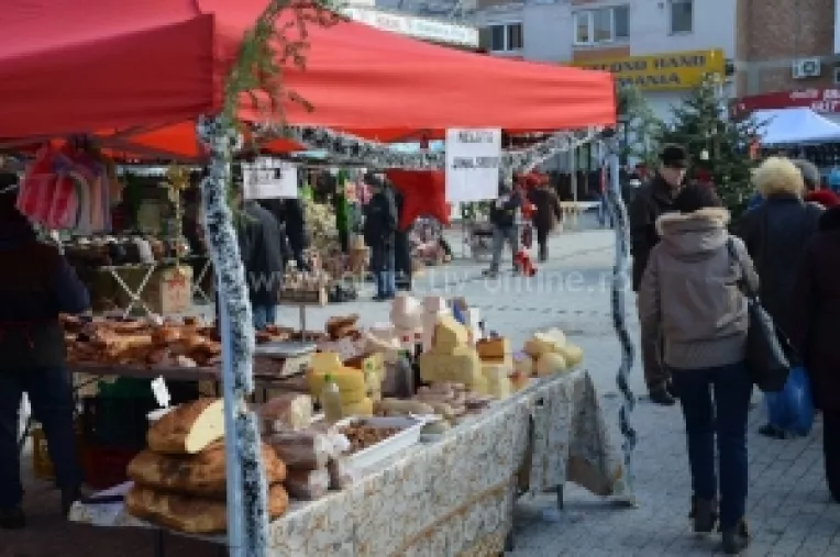 Produse traditionale la Targul Gospodarilor, deschis in Calarasi