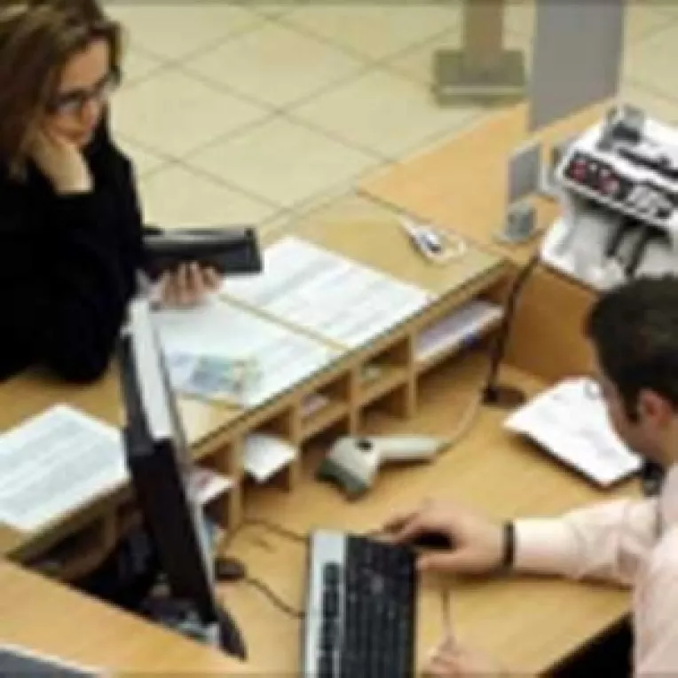 Profitul bancilor creste vazand cu ochii