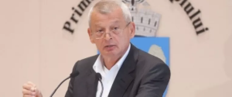 Proiecte marca Sorin Oprescu: Metrou pana la Aeroportul Otopeni, o noua Sala Polivalenta, o autostrada suspendata si un pasaj rutier la Casa Presei