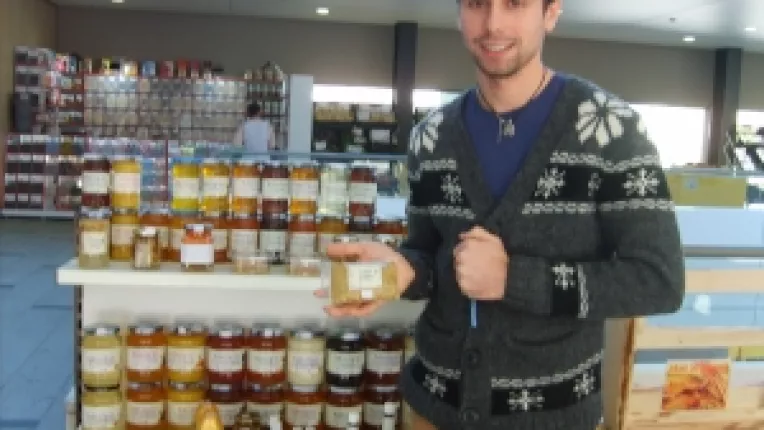 Propolisul ofera multe beneficii in privinta sanatatii