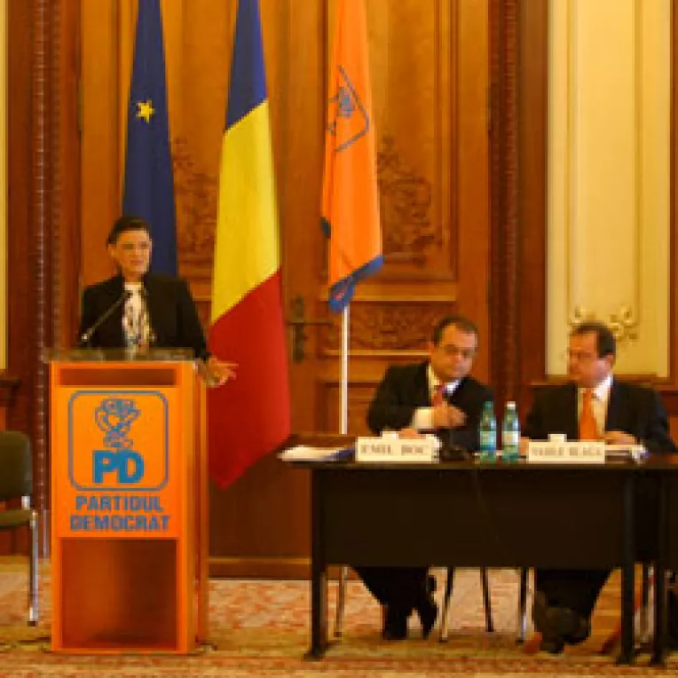 Puterea a sarbatorit pielea ursului din padure