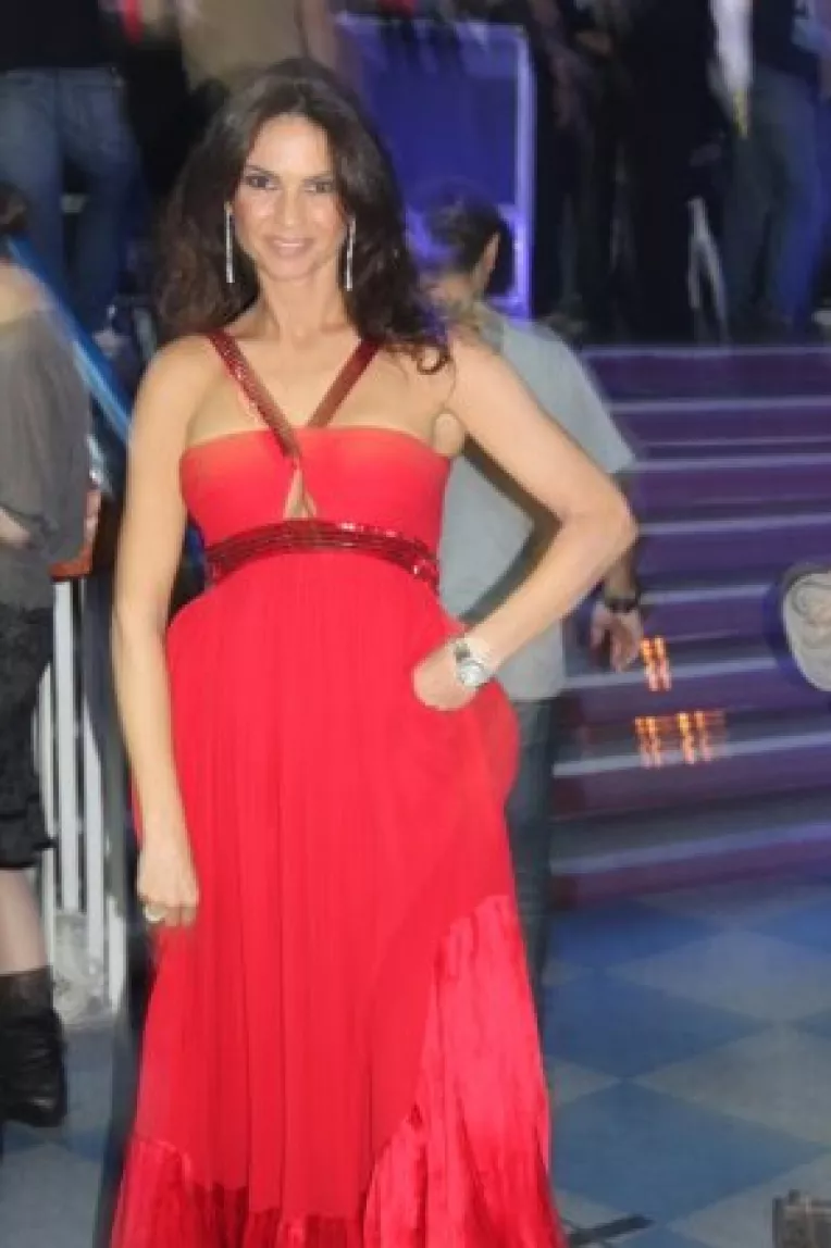 Ramona Badescu a intrat in noul an in tinute de peste 15.000 de euro