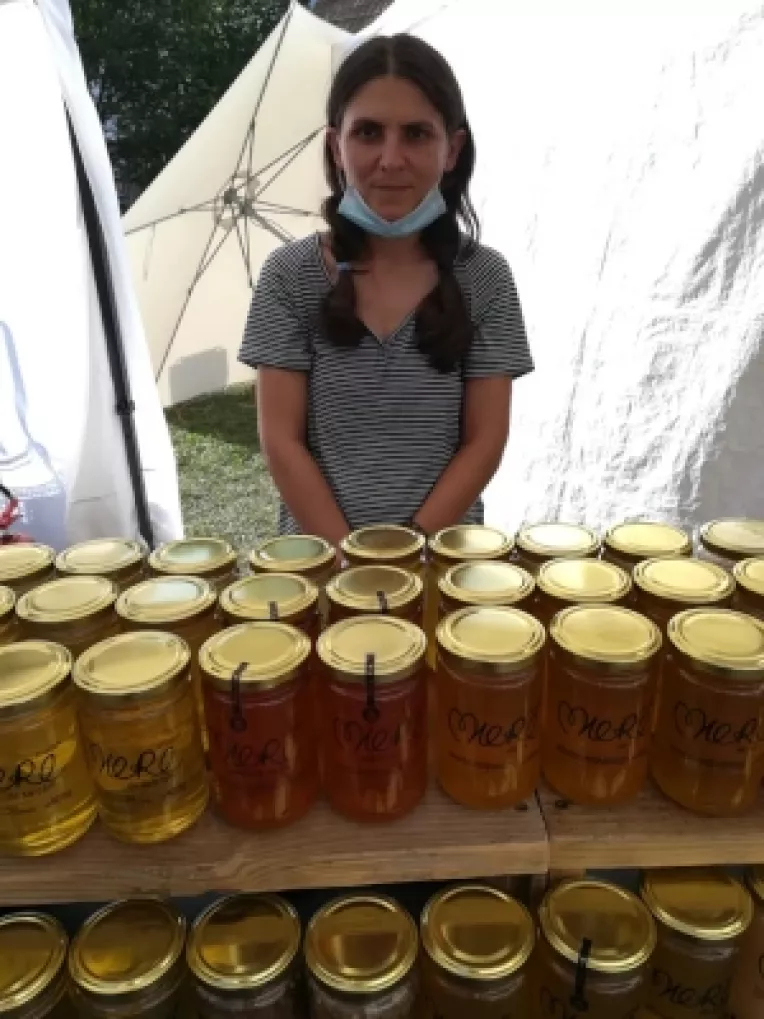 Ramona Popescu: Apicultura Regina este o afacere de familie noua cu o traditie veche!