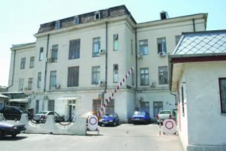 Razboi declarat Guvernului