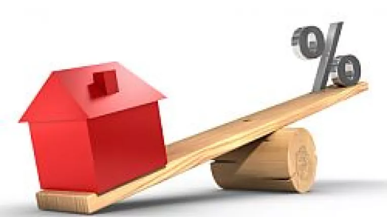 Reevaluarea imobilelor ipotecate: Senatorii vor sa discute cu Asociatia Romana a Bancilor