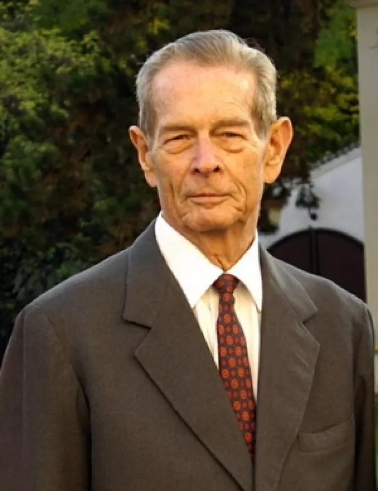 Regele Mihai este atacat dur de catre presedintele Basescu