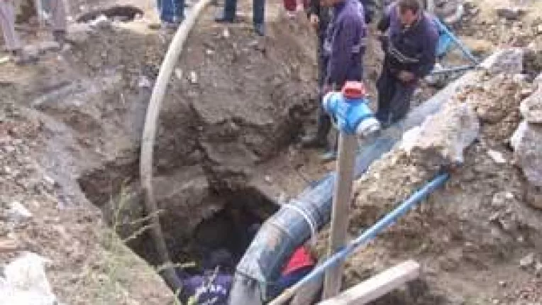 Regia de Apa lucreaza degeaba in contul UTI. Bani spalati in centrul Craiovei