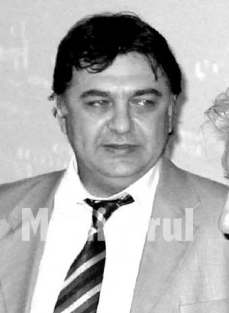 "Retrogradat" director