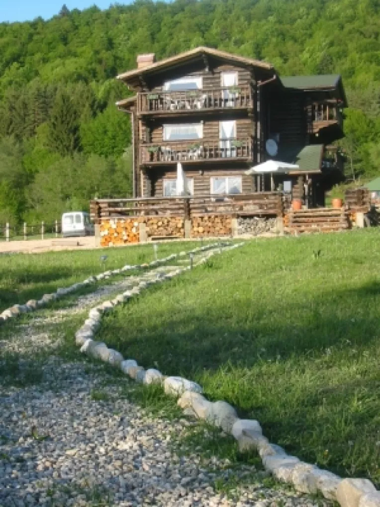 Romsilva a obtinut 100.000 de euro din inchirierea cabanelor in doar trei saptamani