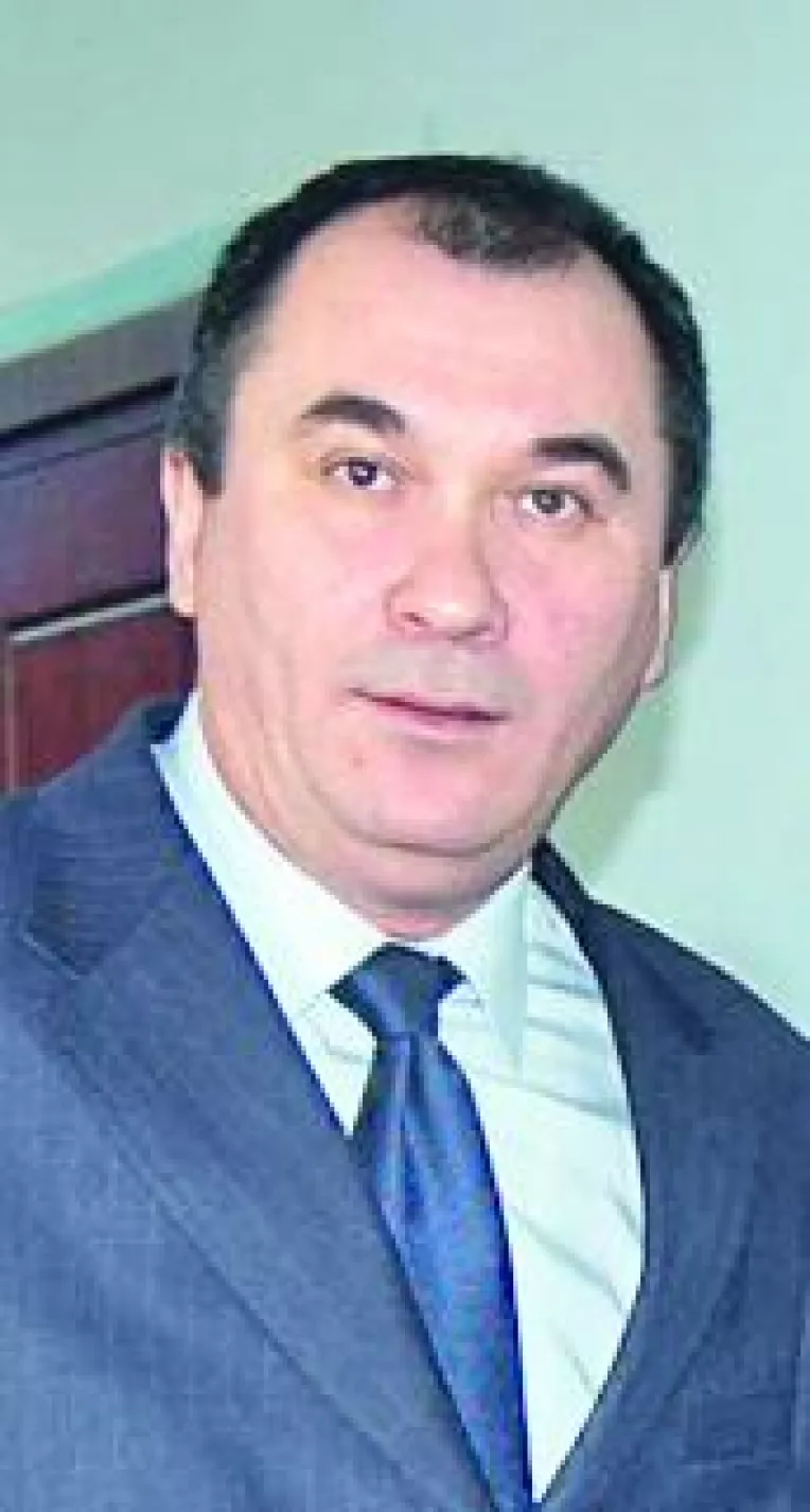 S-a autopropus in staff-ul de campanie. Senol Zevri se crede strategul de neinlocuit al PD-L