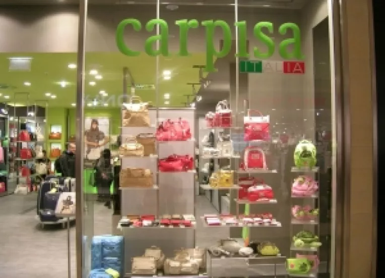 S-a deschis cel de-al 100-lea magazin Carpisa din afara Italiei