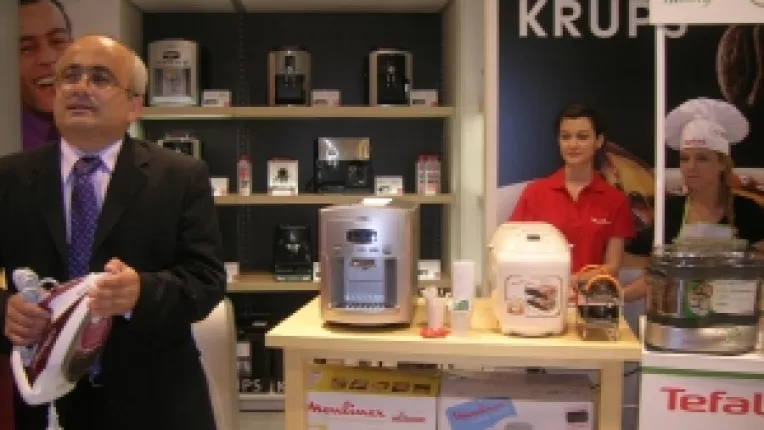 S-a inaugurat primul magazin realizat de catre un producator de electrocasnice si un retailer, in incinta City Mall
