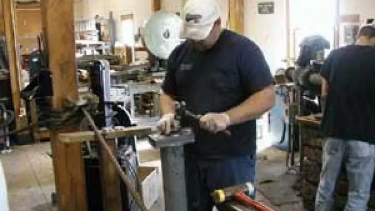 Salariul minim a crescut la 3.300.000