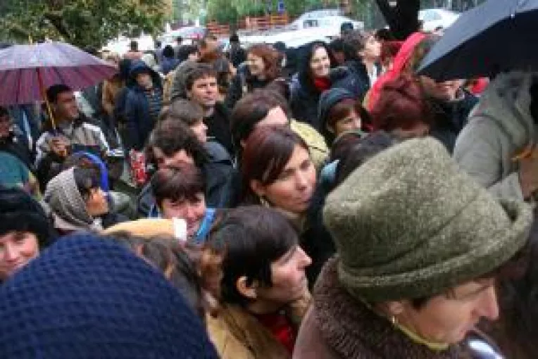 Saracia alunga doljenii din tara