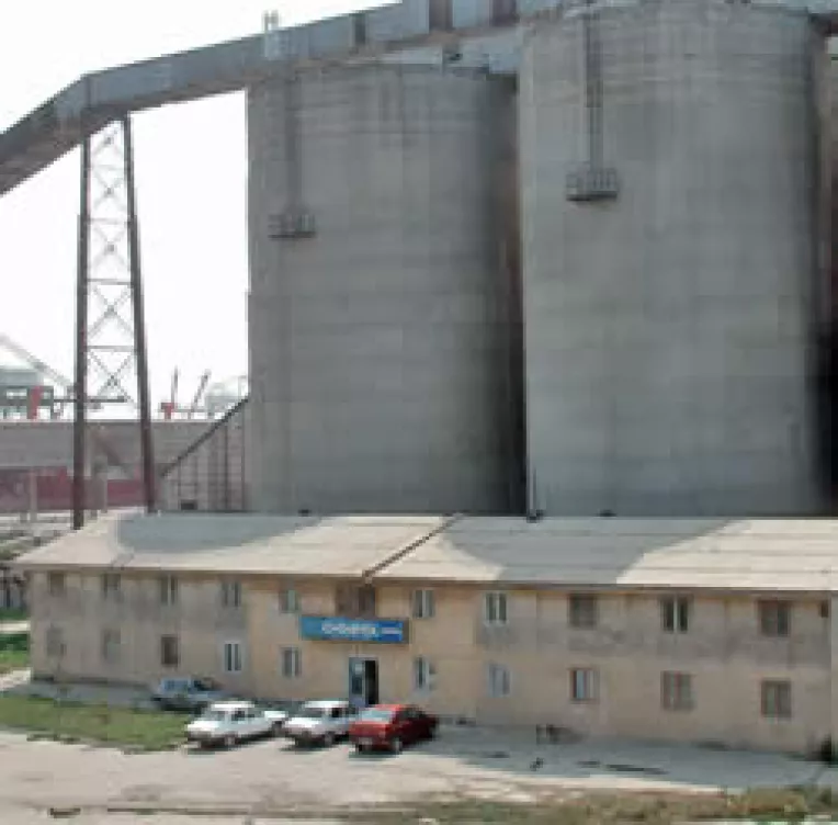 SC Azomures, amendata de Concurenta cu 52 de miliarde