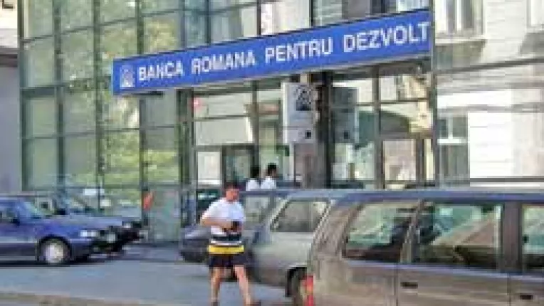 Scad dobanzile creditelor in lei