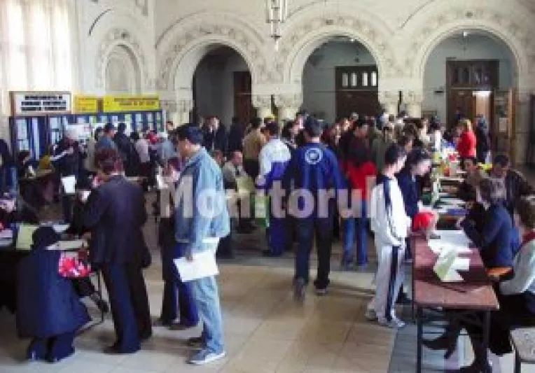 Se cauta someri care sa ingrijeasca batrini