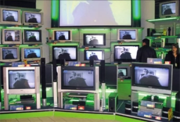 Se ieftinesc electronicele si electrocasnicele