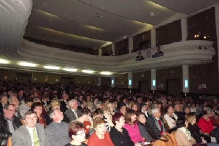 Senatorul George Severin: Va astept din nou la teatru