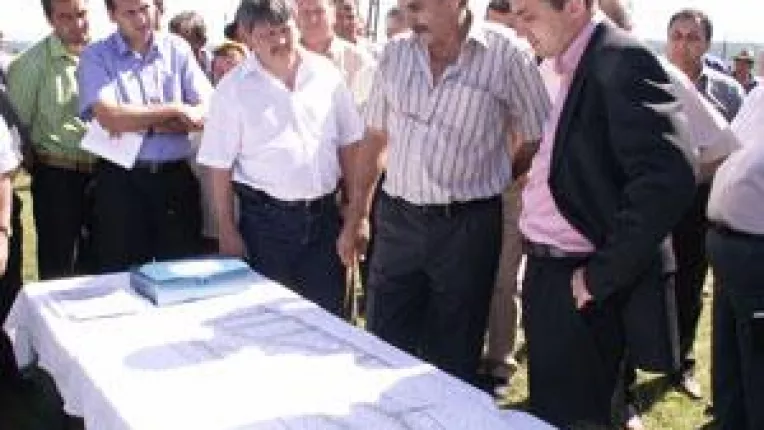 Seres trimite specialisti pe santierul sinistratilor