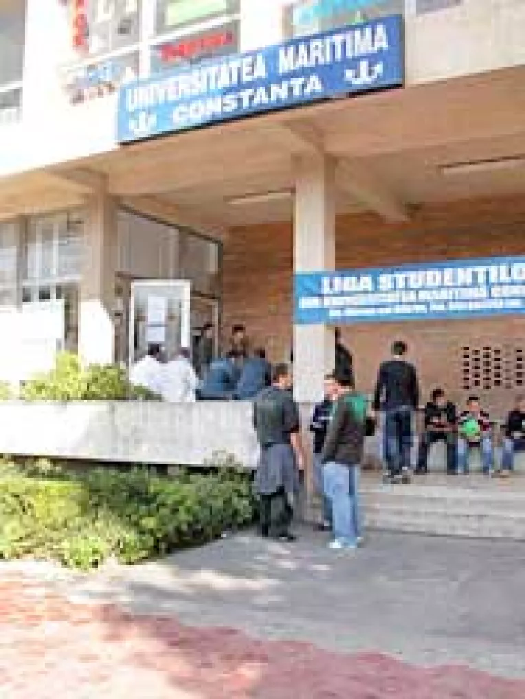 Sesiune stiintifica la Universitatea Maritima