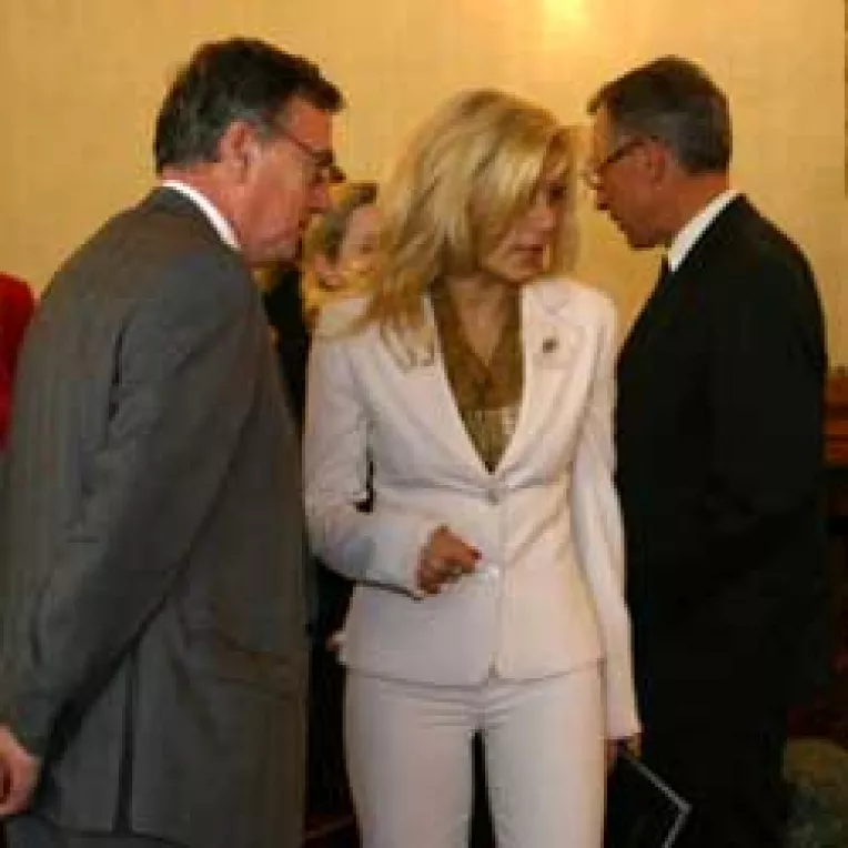 Sexul frumos pierde teren la Cotroceni