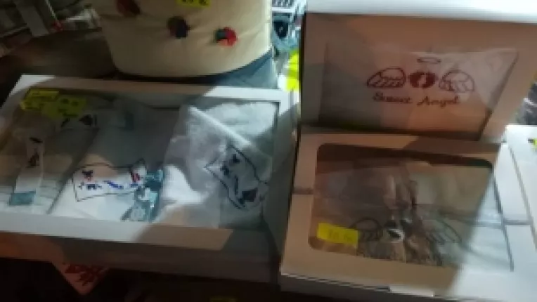 Smaralda Nedelcu din Drajna, administrator la Exagro Studio S.R.L.-D, cu fuste traditionale si seturi brodate, de botez, la Zilele Municipiului Calarasi