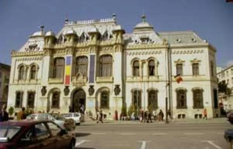 Sobolanii si tantarii, ucisi la pret de dumping